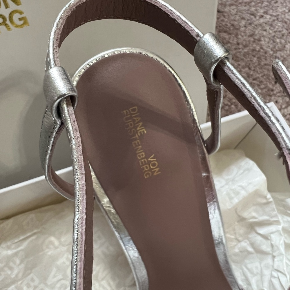 Diane Von Furstenberg Silver leather cage heels party metallic sz 8 38 date - Picture 7 of 10